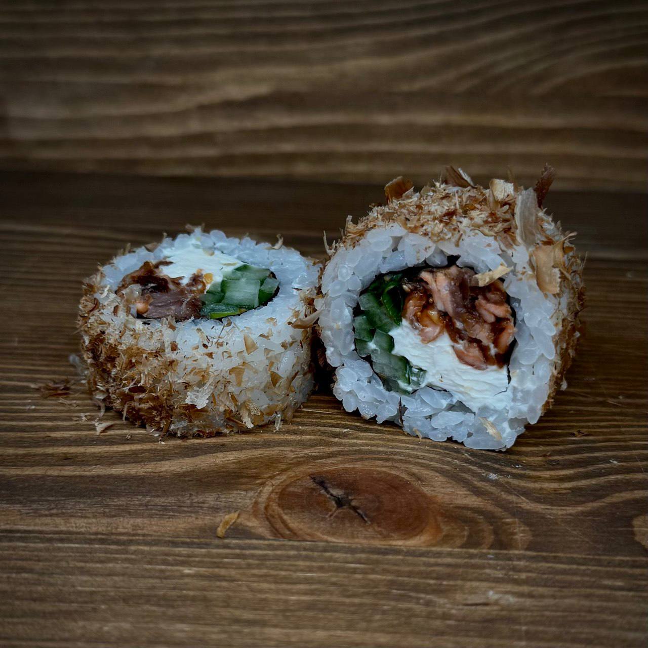 Фото Ролл лосось терияки